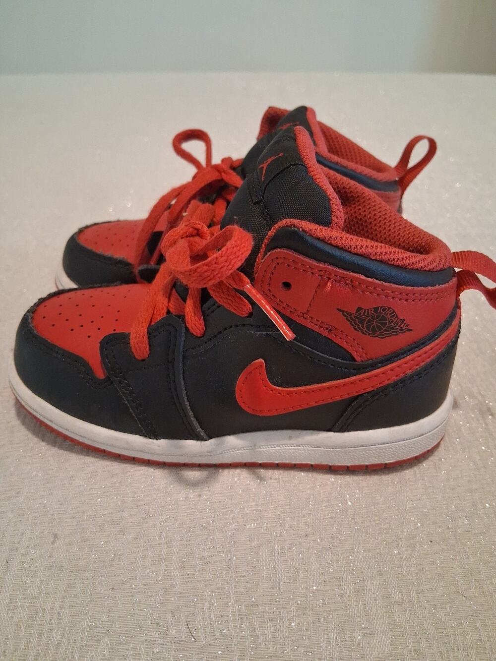 Nike Air Jordan 1 Mid TD Alternate Bred Black Red DQ8425-060 Toddler 8C